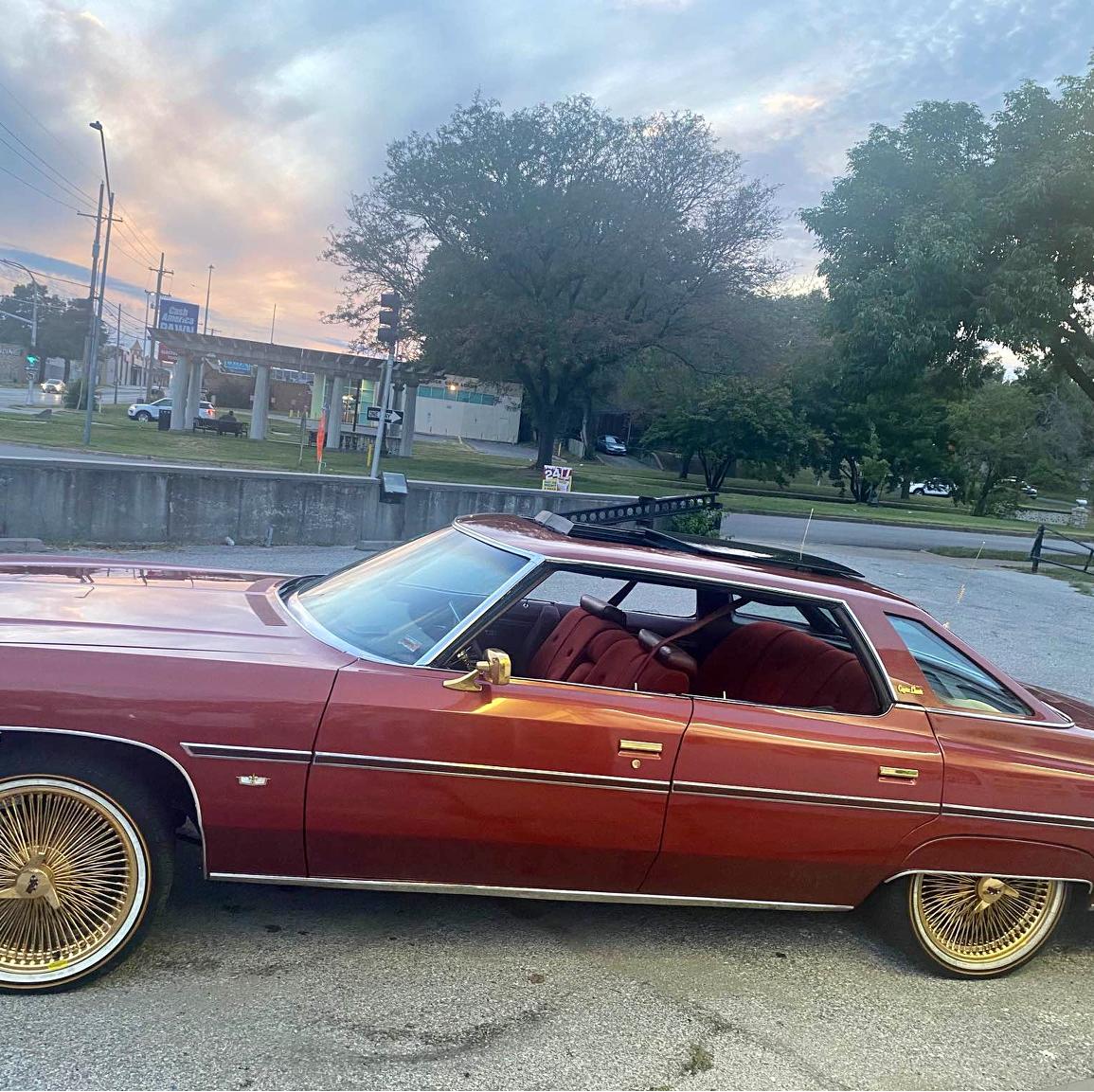 1976 Chevrolet Caprice Classic - Sedan 4D