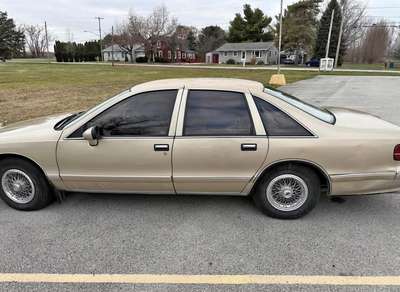 1993 Chevrolet Caprice Classic - Sedan 4D