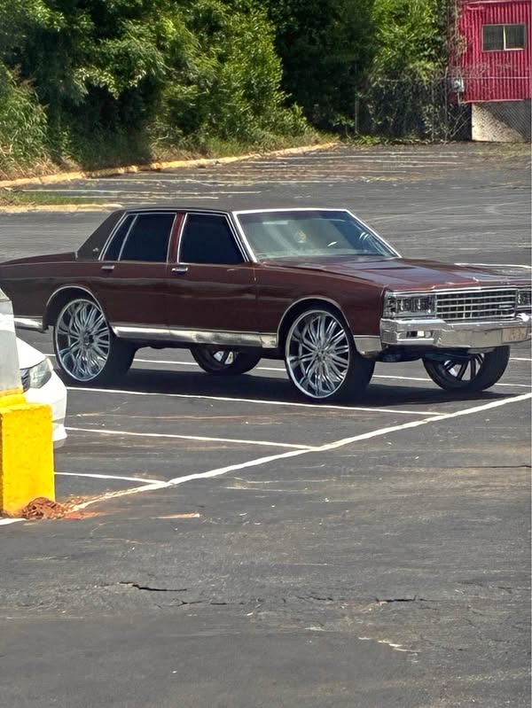 1983 Chevrolet Caprice Classic - Sedan 4D