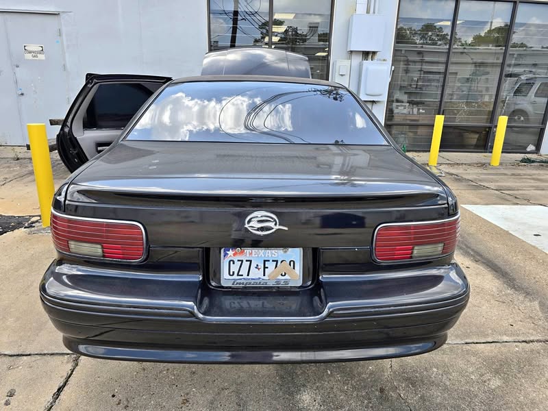 1996 Chevrolet Impala SS Sedan 4D