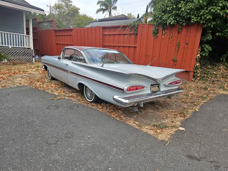 1959 Chevrolet Impala - 2d ht