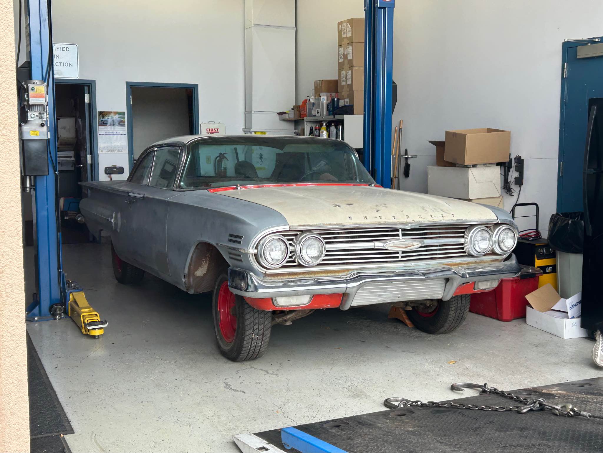 1960 Chevrolet Impala - Coupe