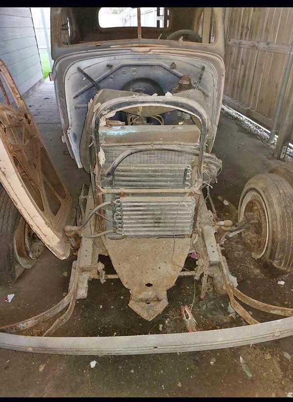 1939 Chevrolet master deluxe - Coup