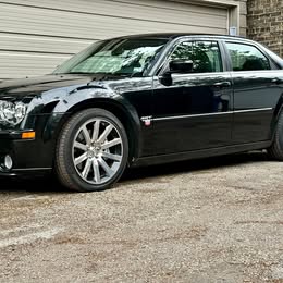 2006 Chrysler 300 srt8 - 2,000 miles \u2013 collector-grade time capsule