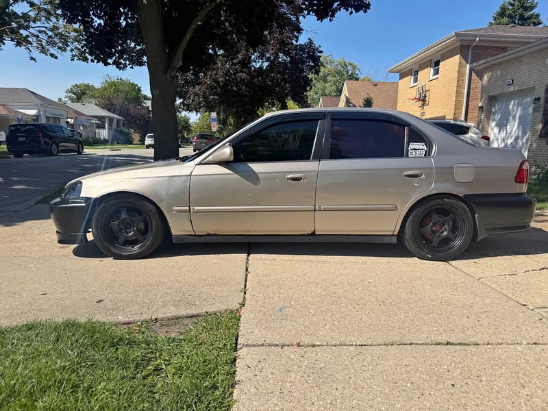 2000 Honda Civic - LX Sedan 4D