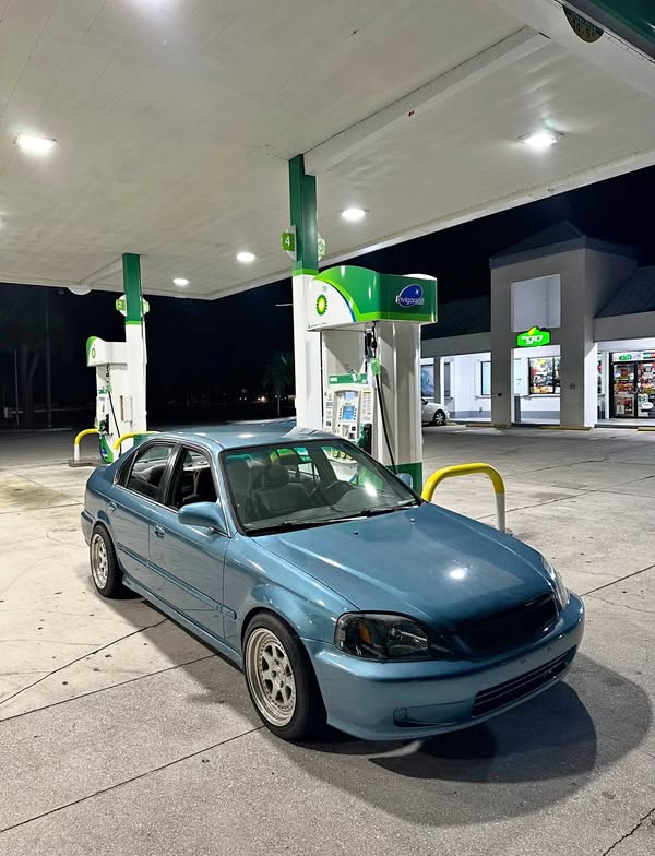 2000 Honda Civic - LX Sedan 4D