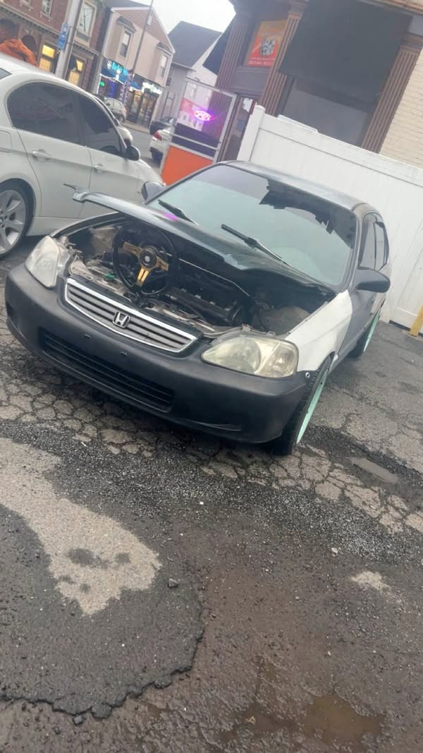 1999 Honda Civic - LX Sedan 4D