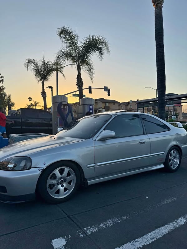 2000 Honda Civic - DX Coupe 2D