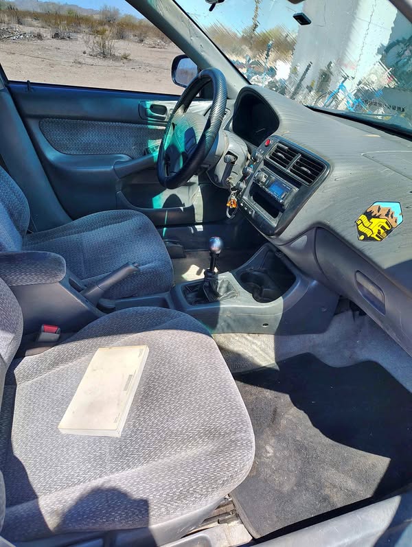2000 Honda Civic - LX Sedan 4D