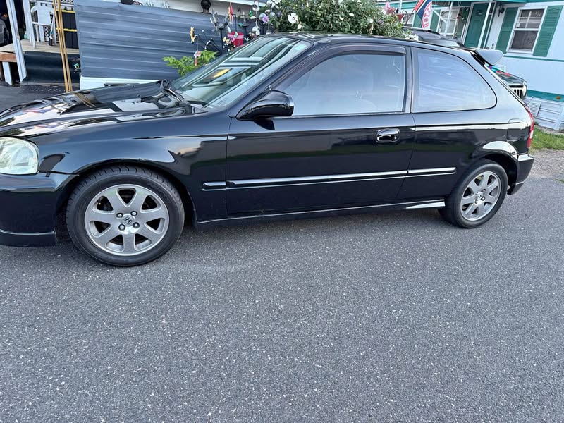 2000 Honda Civic - DX Hatchback 2D