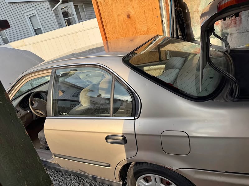 2000 Honda Civic - LX Sedan 4D