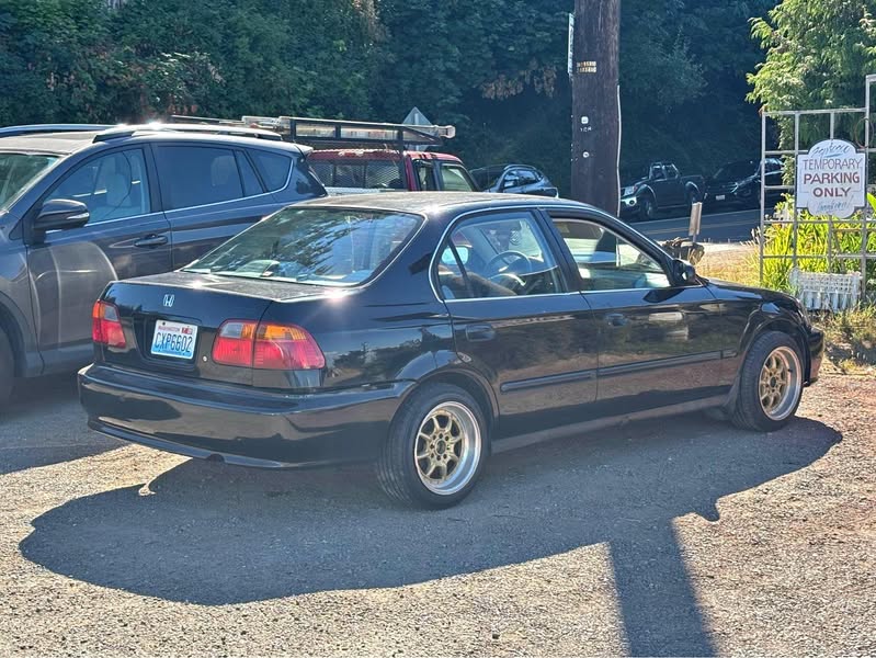 2000 Honda Civic - LX Sedan 4D