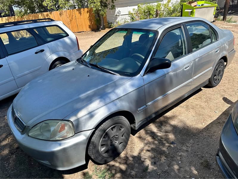 2000 Honda Civic - DX Sedan 4D