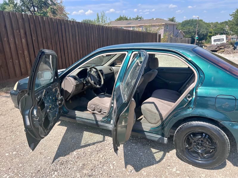 1999 Honda Civic - DX Sedan 4D