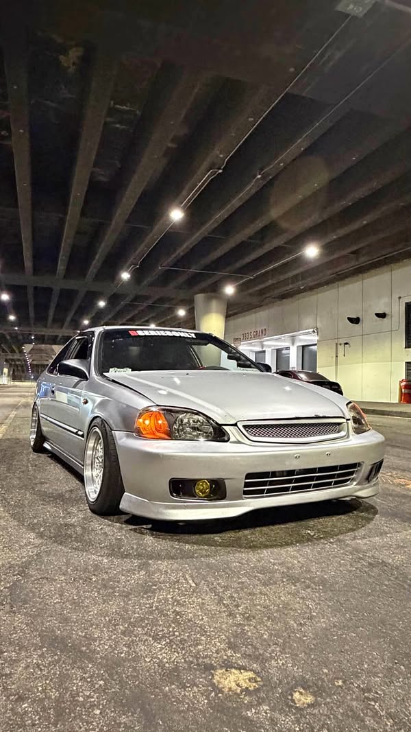 2000 Honda Civic - DX Coupe 2D