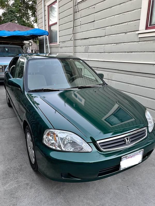 2000 Honda Civic - LX Sedan 4D