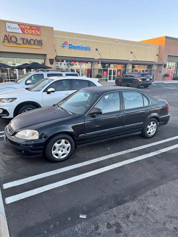 2000 Honda Civic - LX Sedan 4D
