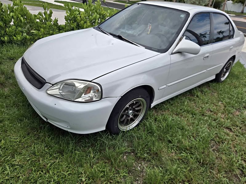 2000 Honda Civic - LX Sedan 4D