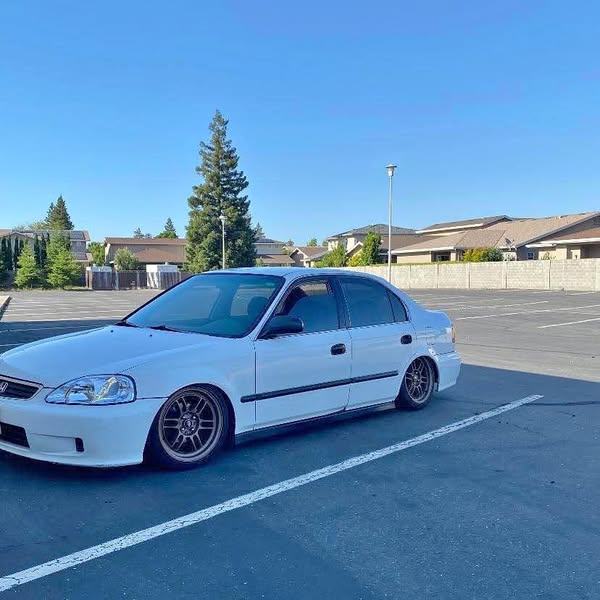 2000 Honda Civic - LX Sedan 4D