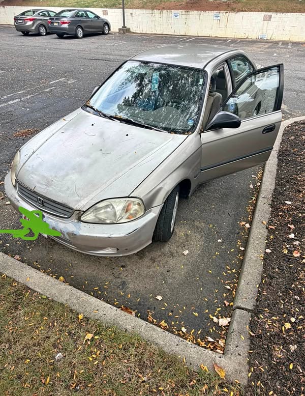 2000 Honda Civic - LX Sedan 4D