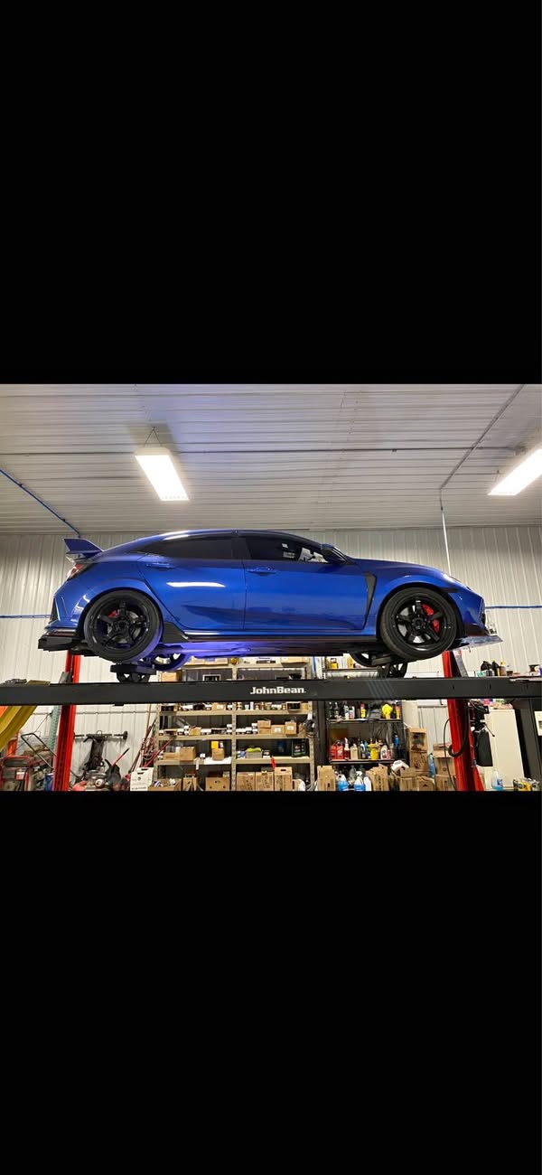 2019 Honda Civic Type R - Touring Hatchback Sedan 4D