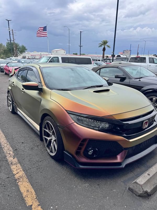 2018 Honda Civic Type R - Touring Hatchback Sedan 4D