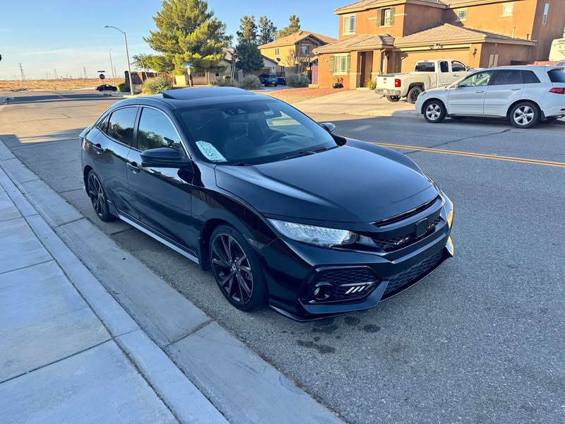 2018 Honda Civic Type R - Touring Hatchback Sedan 4D