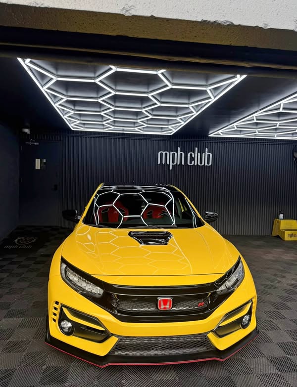 2021 Honda Civic Type R - Limited Edition Hatchback Sedan 4D
