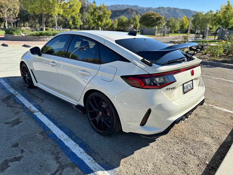 2025 Honda Civic Type R - Hatchback Sedan 4D