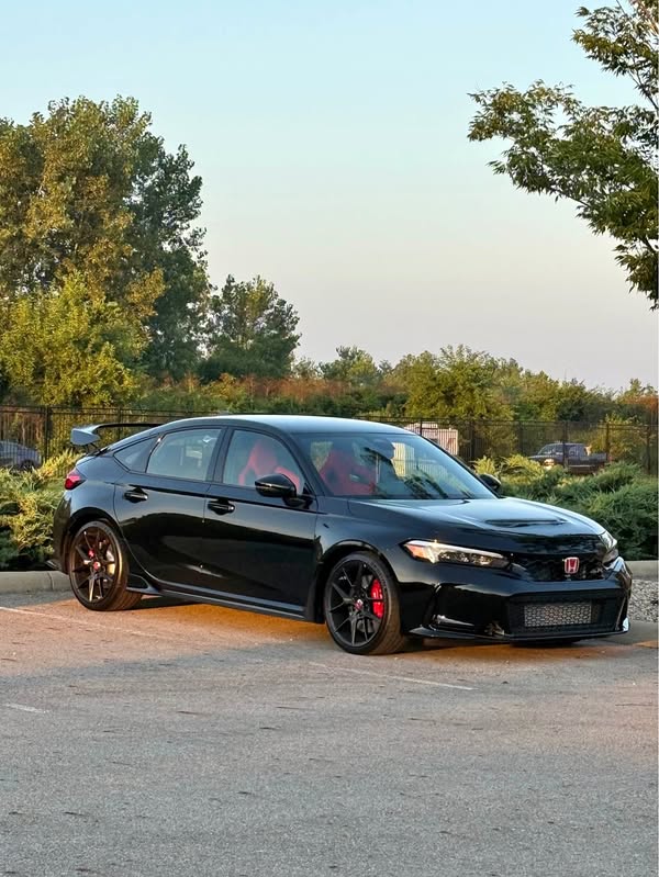 2025 Honda Civic Type R - Hatchback Sedan 4D