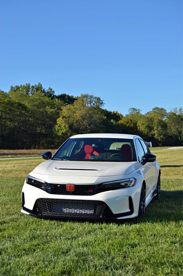 2025 Honda Civic Type R - Hatchback Sedan 4D