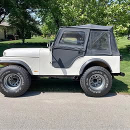 1980 CJ5 Jeep 360cu in V8 4 speed manual transmission Fiberglass body