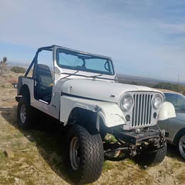 1984 Jeep cj-7 clean title \/ moving sale