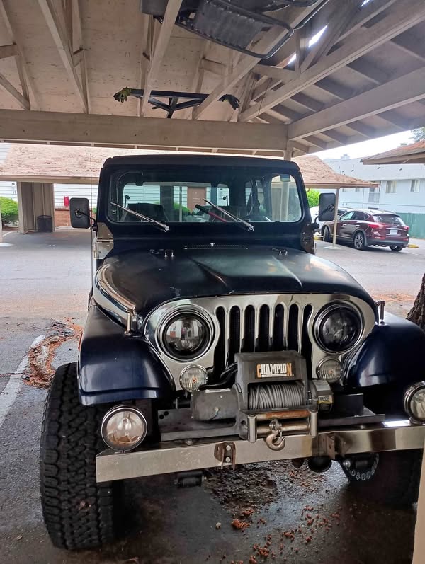 1984 Jeep CJ7 5-speed with Winch