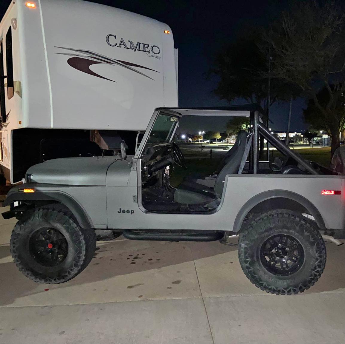 1979 Jeep cj-7 - Black