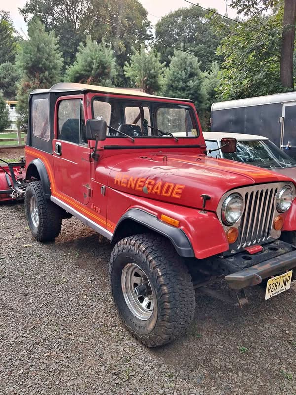 1986 Jeep renagade cj7 6 cylinder stick shift runs & drives. Clean Nj title. Hard top included