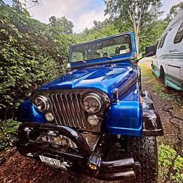 Jeep CJ 7 1984 Fiberglass Tub SBC 350 T176 DANA 44 rear 35 inch tires lifted