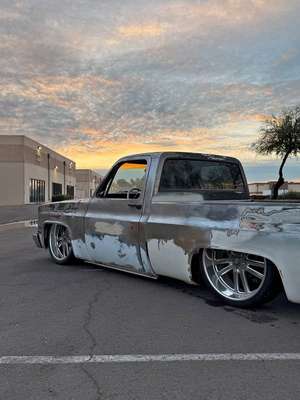 1985 Chevrolet Bagged C10 Squarebody LS 6.0 4l80e