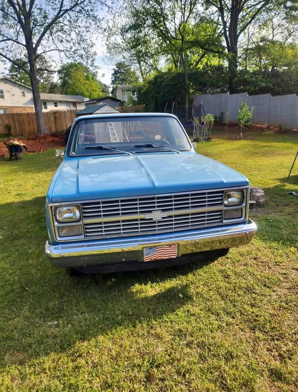 1983 Chevrolet c10 - Short-Bed