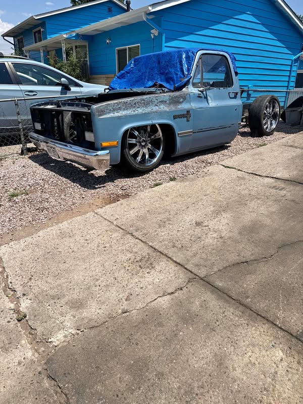 1984 Chevrolet c10 - Custom deluxe