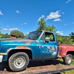 1983 Chevrolet C10 2WD 350 V8 automatic