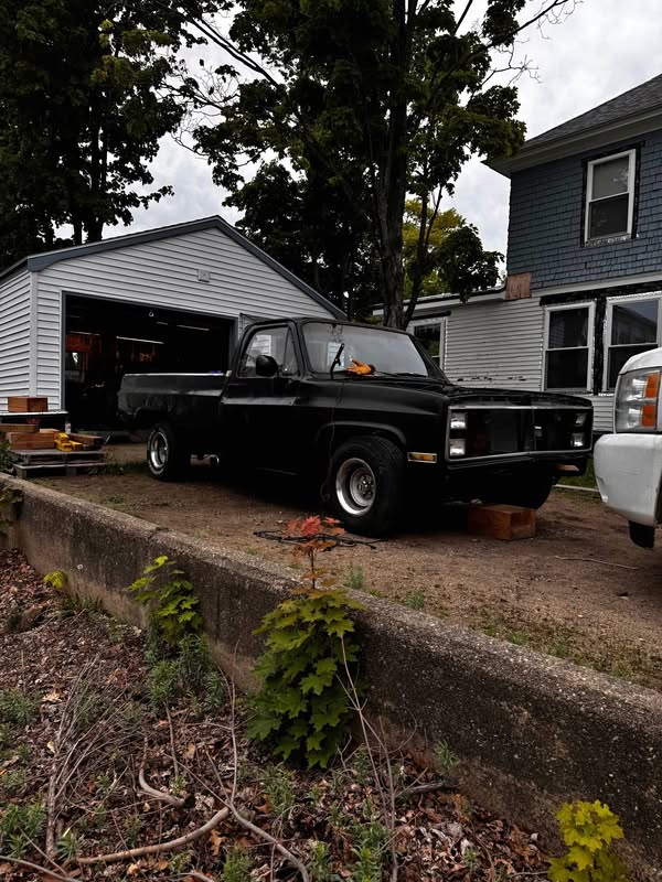 1985 Chevrolet c10 long bed - Deluxe