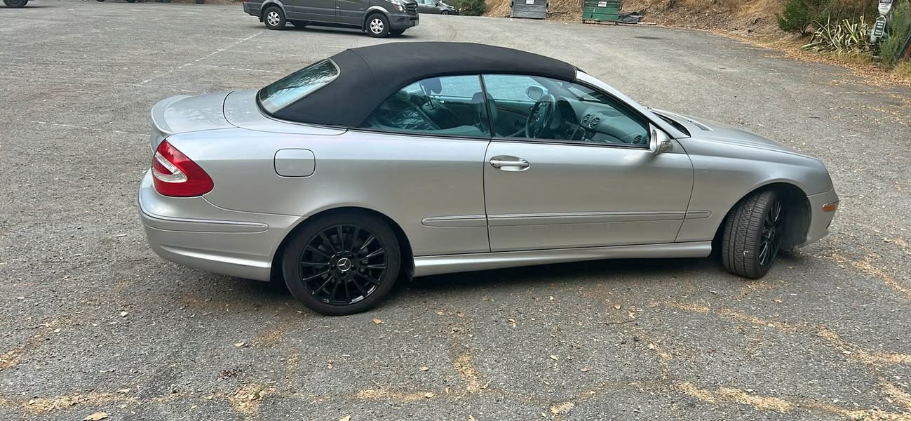 2005 Mercedes-Benz CLK-Class - CLK 500 Cabriolet 2D