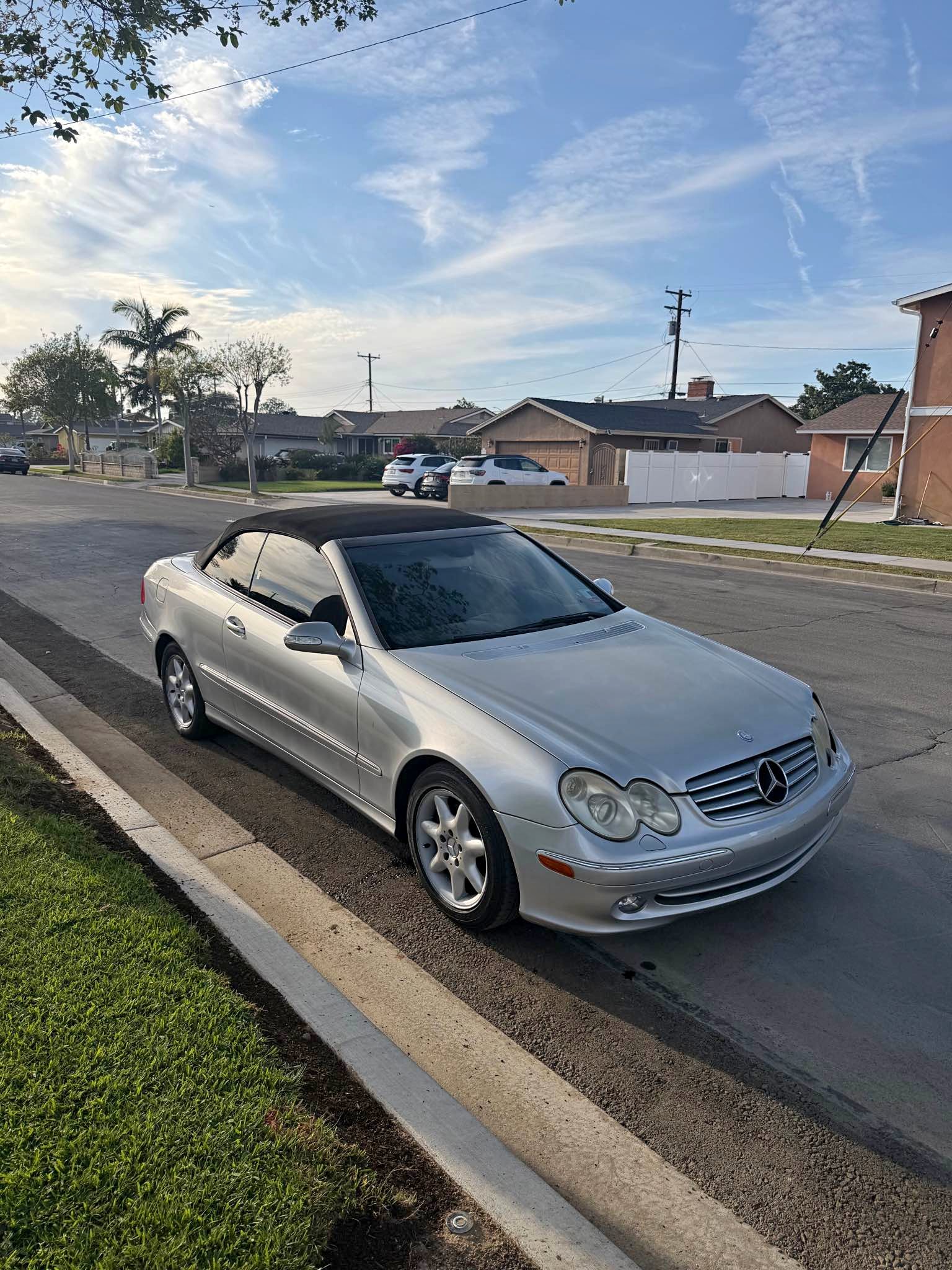 2004 Mercedes-Benz CLK-Class