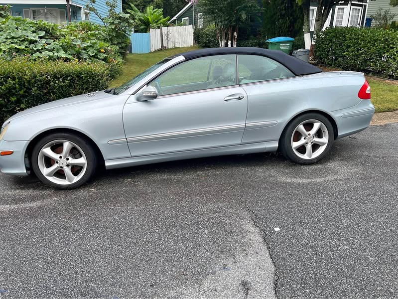 2005 Mercedes-Benz CLK-Class - CLK 320 Cabriolet 2D