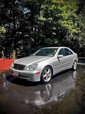 2004 Mercedes-Benz CLK-Class