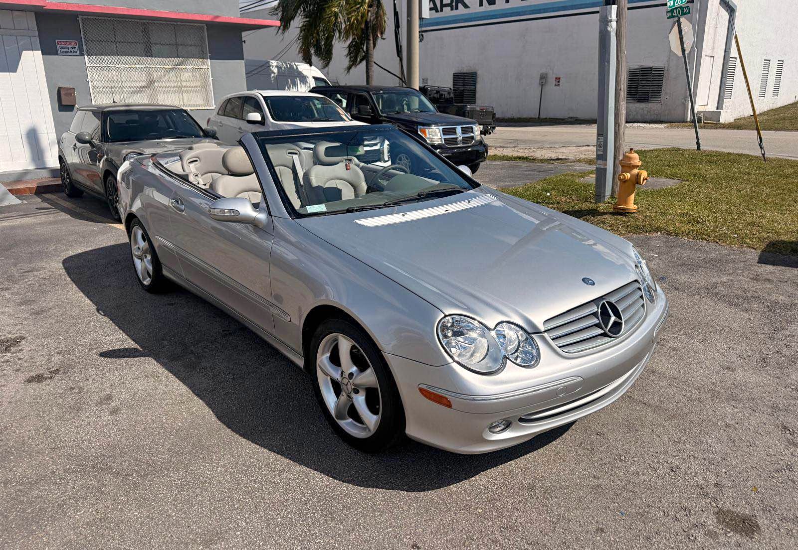 2005 Mercedes-Benz CLK-Class - CLK 320 Coupe 2D