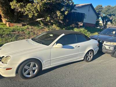 2005 Mercedes-Benz CLK-Class - CLK 320 Coupe 2D