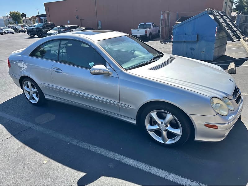 2004 Mercedes-Benz CLK-Class - CLK 320 Coupe 2D
