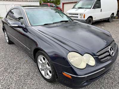 2004 Mercedes-Benz CLK-Class CLK 320 Coupe 2D